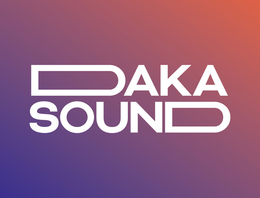 Logo Daka Sound - blanc sur fond dégradé